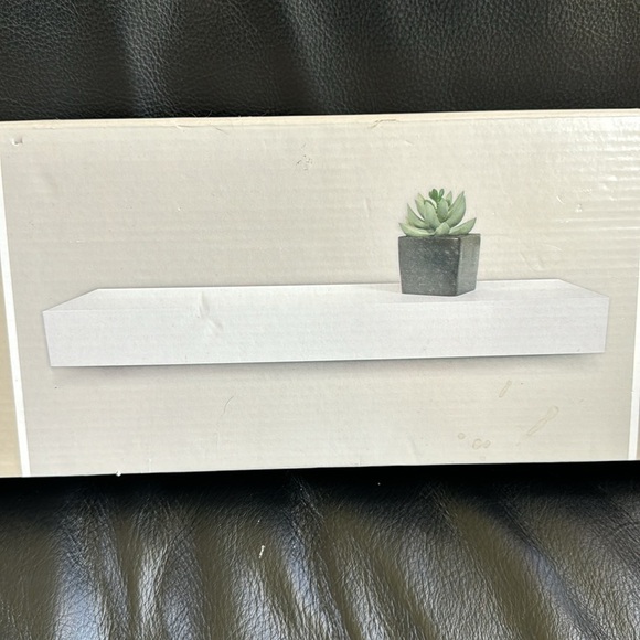 NWT Harbortown white floating block ledge 22” - Picture 1 of 5